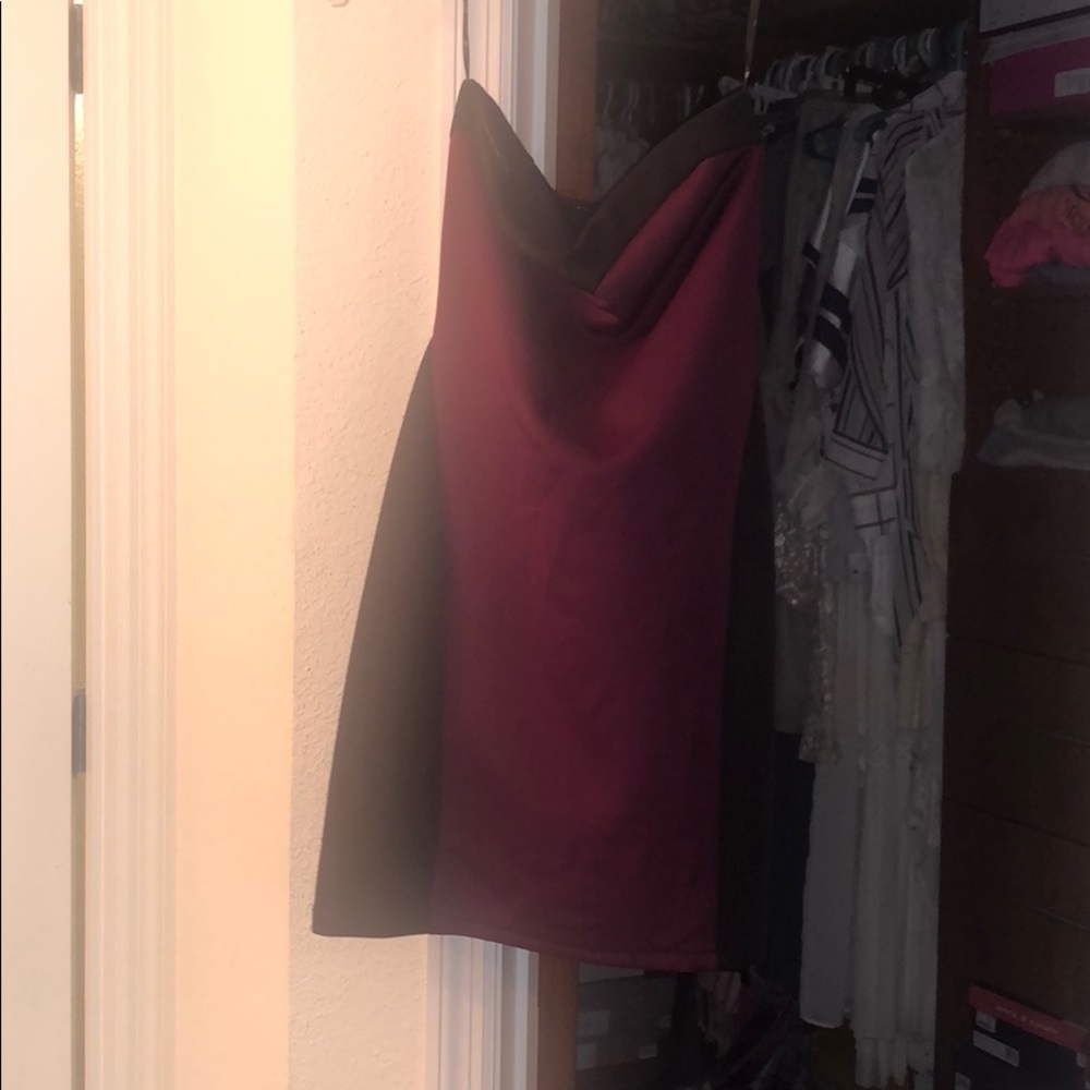 Maroon and black sweetheart strapless dress